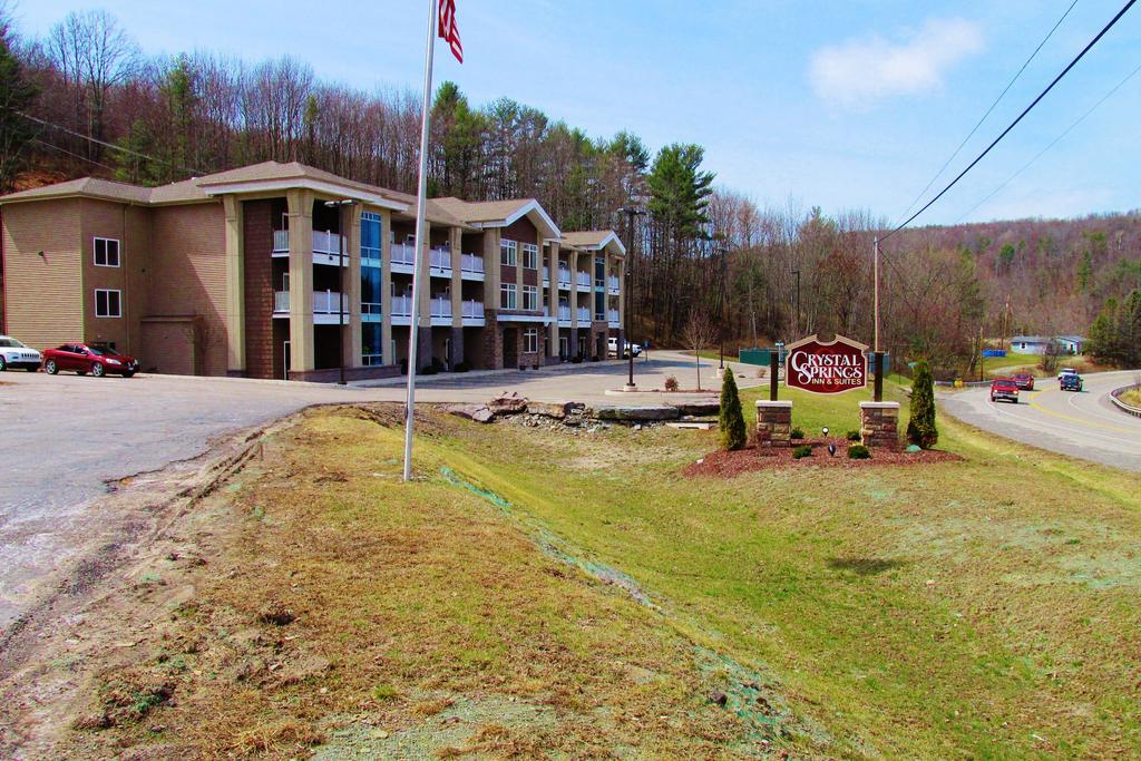 Crystal Springs Inn And Suites Towanda Exteriér fotografie