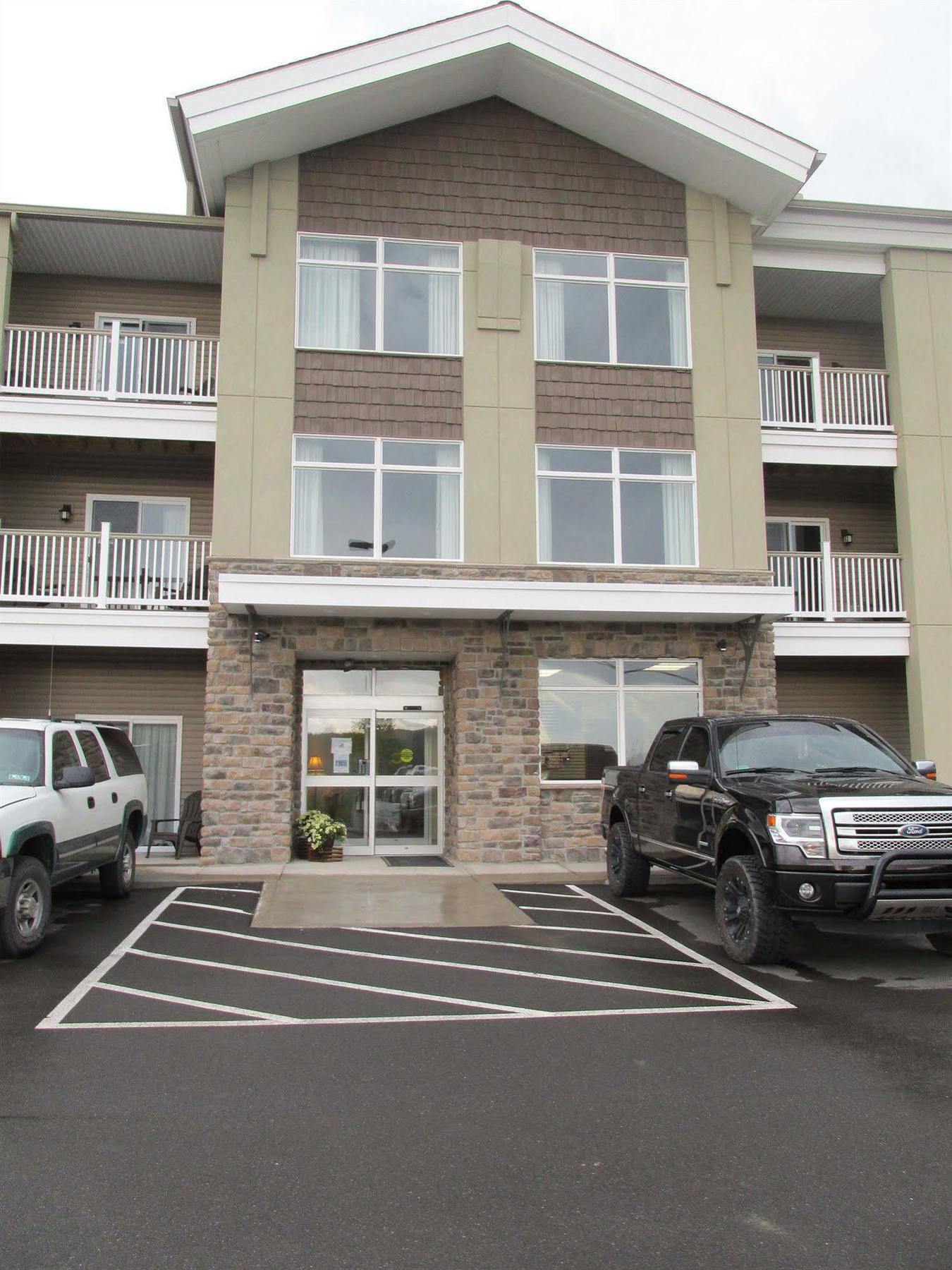 Crystal Springs Inn And Suites Towanda Exteriér fotografie